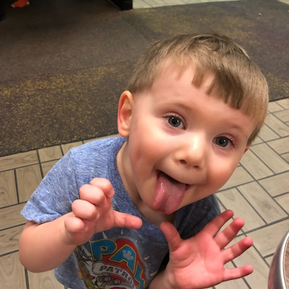 Meet your Posher, Jessica - Picture 1 of 1